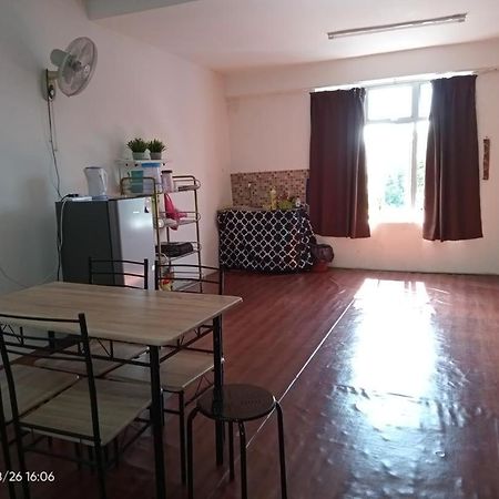 Nr Guest House Kangar Bagian luar foto